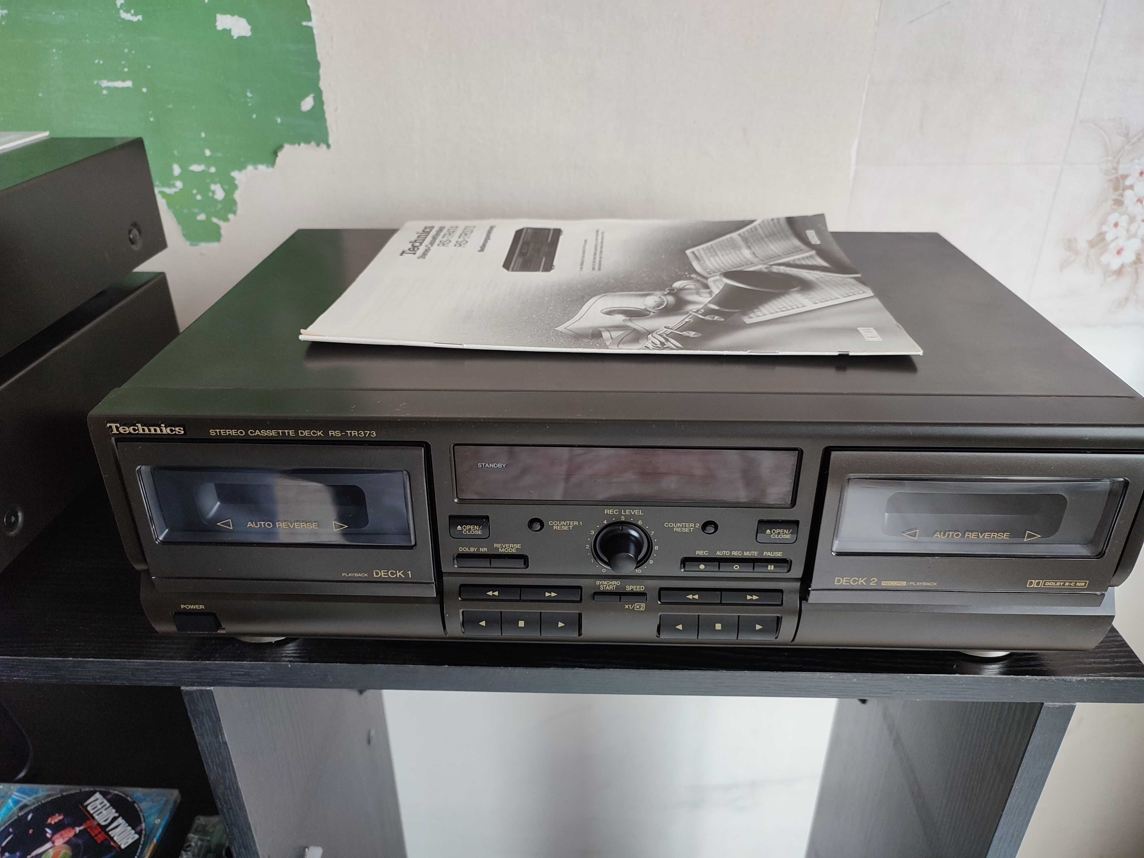 magnetofon Technics RS-TR373