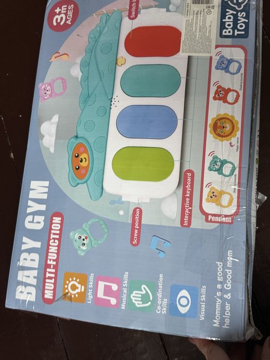 Дитячий розвиваючий мобіль/килим