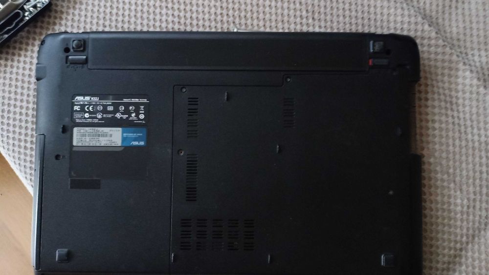 Laptop Asus K52J Intel Core i5 8GB RAM +zasilacz oryginalny bez dysku.