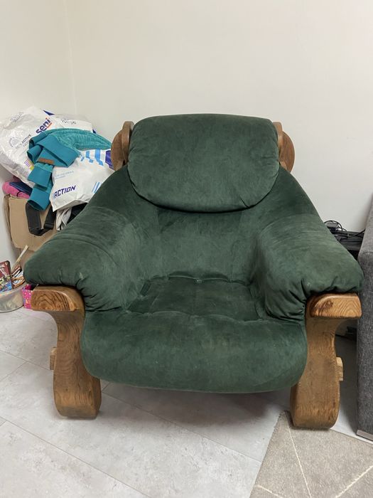 Piekny odrestaurowany fotel