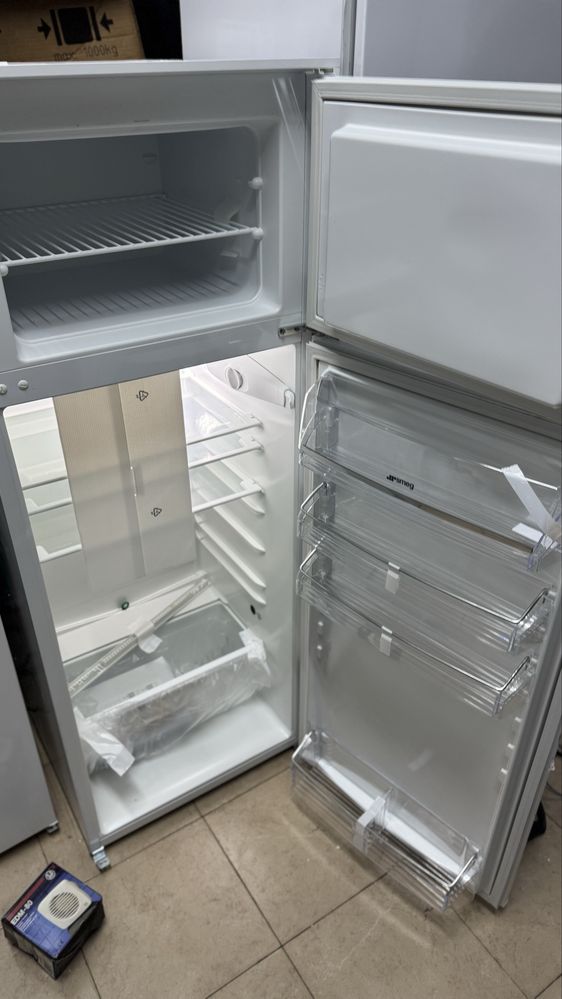 Frigorífico  Smeg de encastrar de 144cm Blanco D72302P |