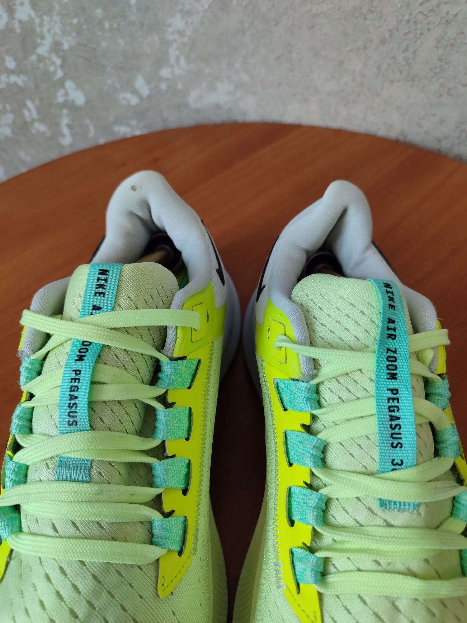 Кросівки гдля бігу Nike Air Zoom Pegasus 38
Взуття для бігу Air Zoom P