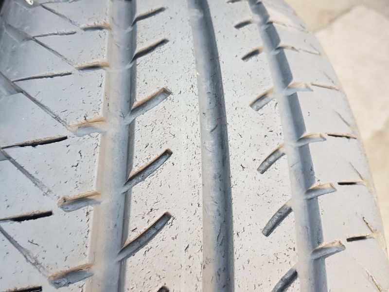 Continental 215/65/16ac 7mm. Opona pojedyncza 1szt