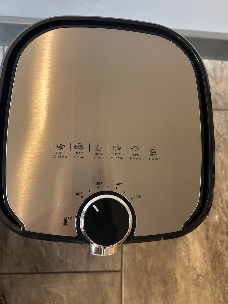 Frytkownica beztłuszczowa, Tefal Easy pojemność 4,6 l, funkcja grilla
