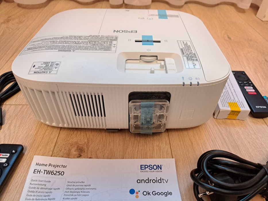Projektor EPSON EH-TW6250 4K UHD (3840 x 2160), 2800 ANSI lumen, Wi-Fi