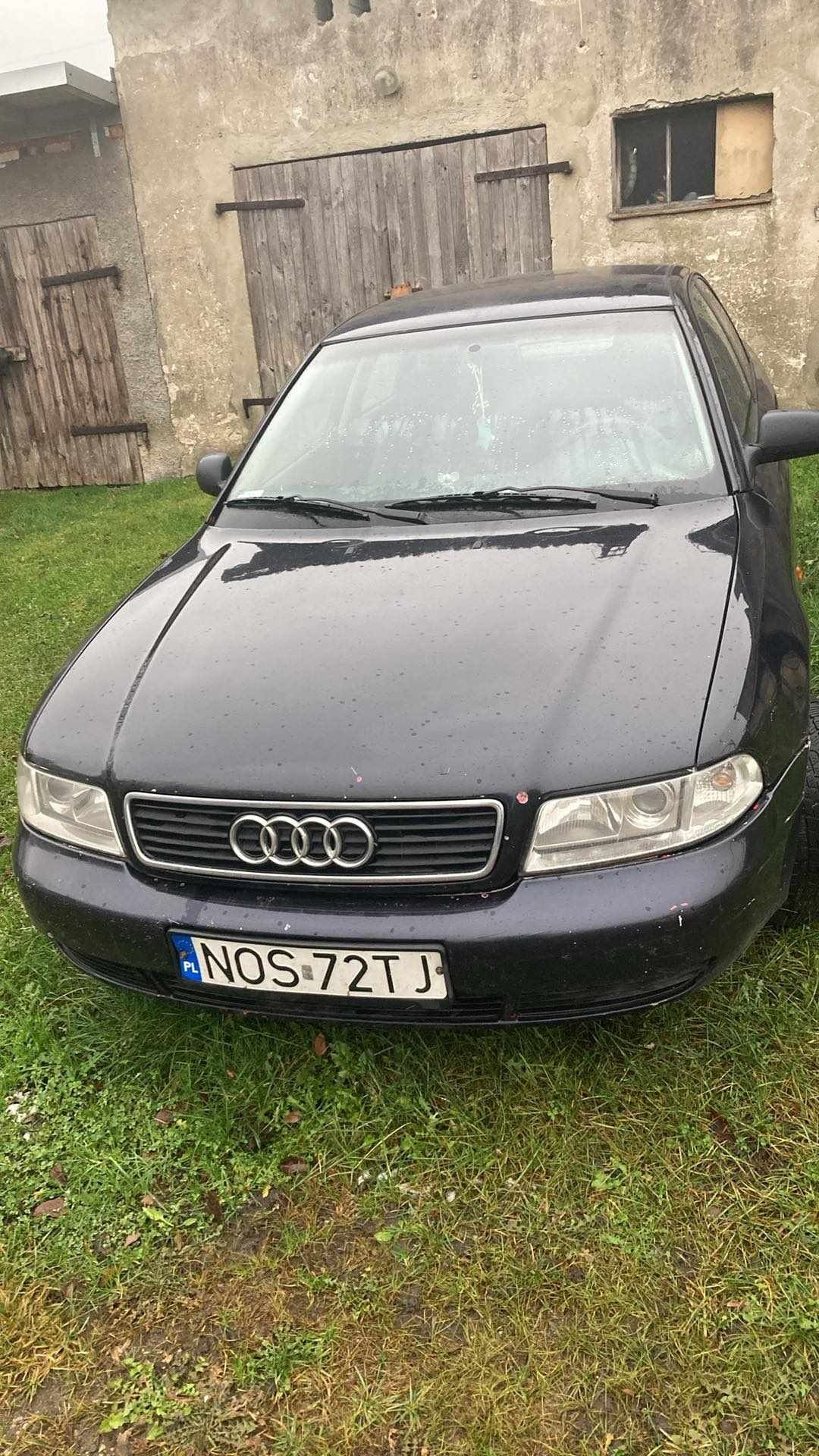 Części audi a4 b5 sedan silnik 1.8 skrzynia lampa drzwi klapa szyba