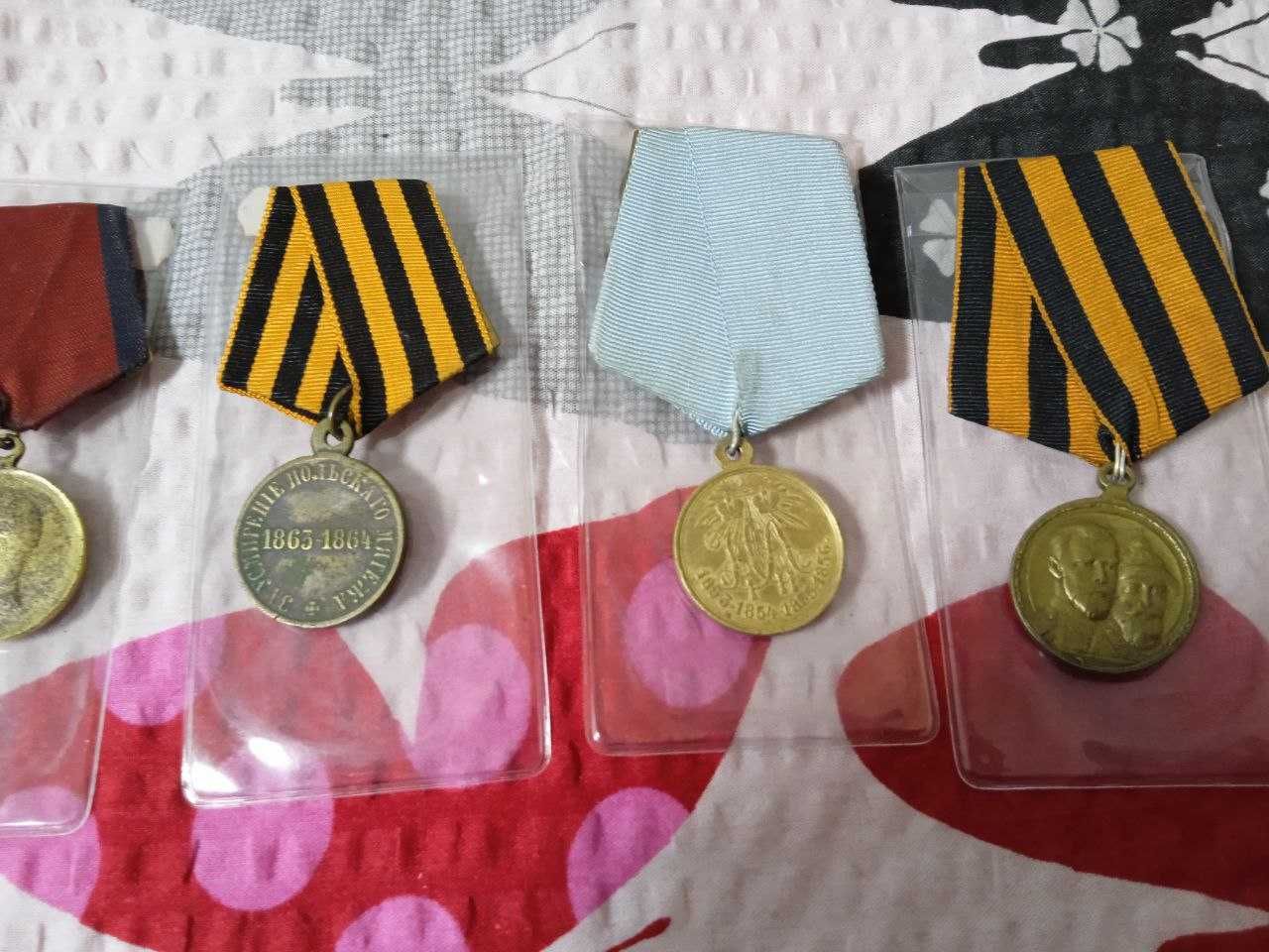 Редкие коллекционные значки.