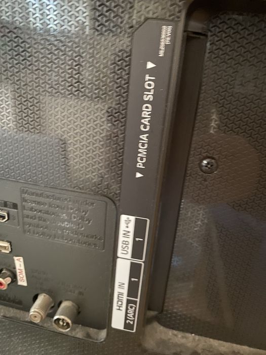 Televisao LH com avaria