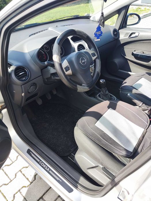 Opel Corsa D 1.2 | 5D | benzyna | klimatyzacja | tempomat