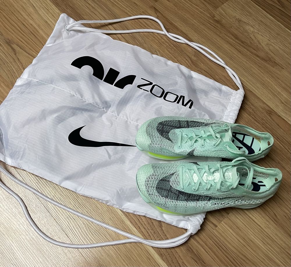 Kolce Nike Air Zoom Victory
