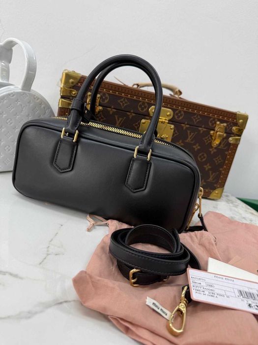 MiuMiu Czarny Plecak - Na Ręce dla Okazji Specjalnych