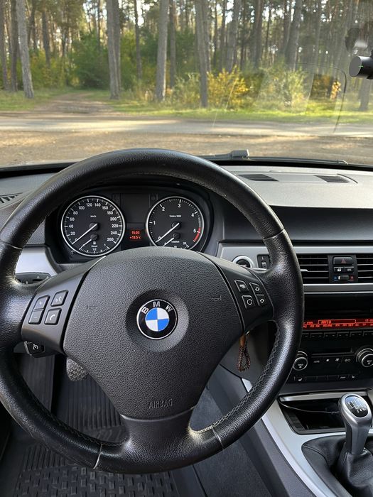 Продам BMW E91 320D N47