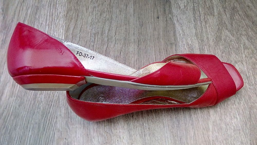 Женские яркие и оригинальные балетки Sempre, 36 р, кожа