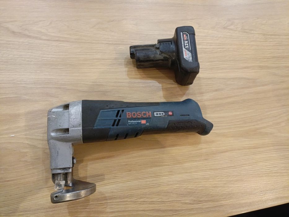 Nożyce do cięcia blachy Bosch GSC 12v-13 Professional bateria