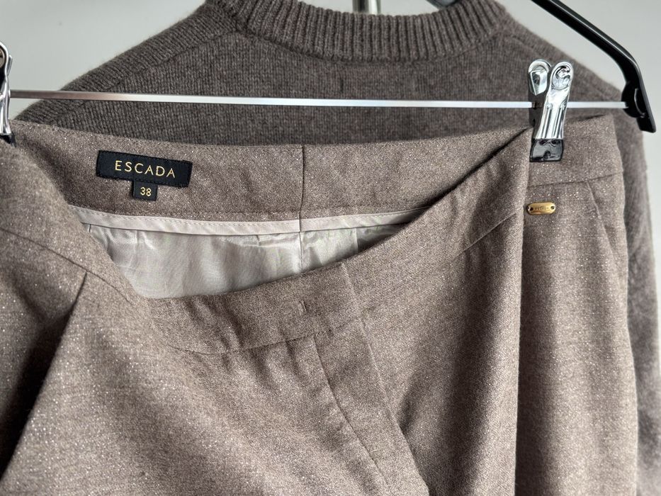Класичні брендові, вовняні брюки від ESCADA  М р.