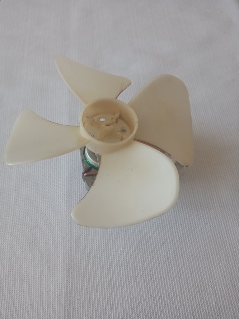Silnik/wentylator kuchenki mikrofalowej samsung G2711N