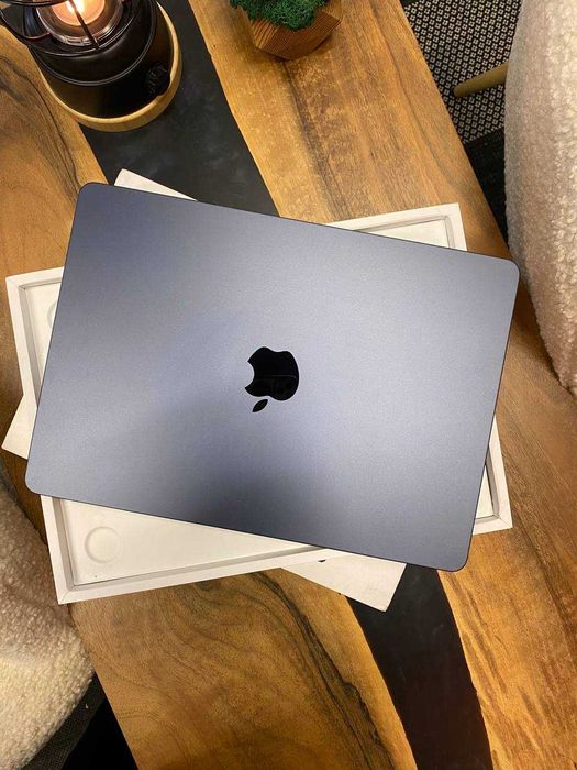 Ноутбук Apple MacBook Air 13“ M3 8/256GB Midnight (MRXV3) 2024
