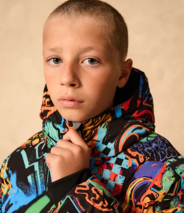 Яскрава зимова куртка Next в наявності