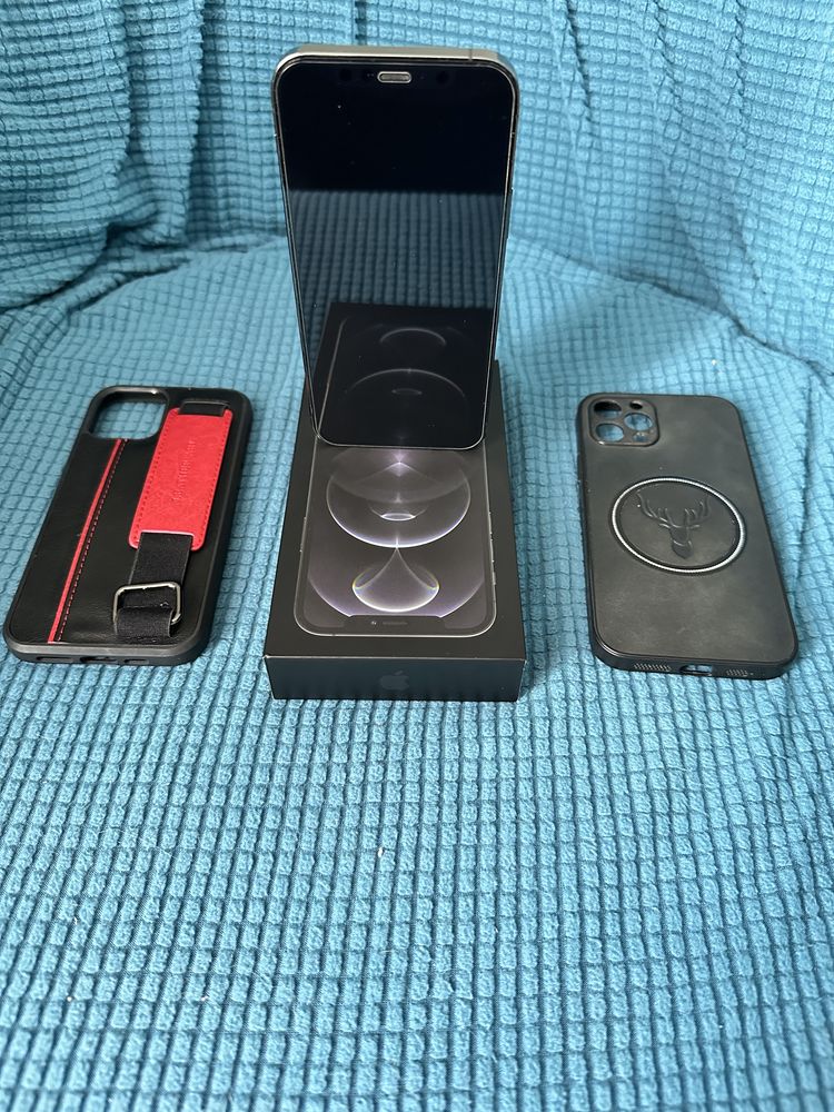 IPhone 12pro 128gb Graphite bateria 84% jak nowy +4 etui