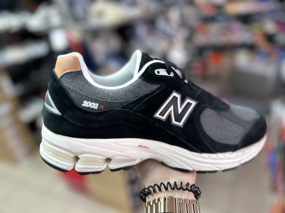 Кросівки New balance M2002R EB ( РОЗМІР 45,5 )