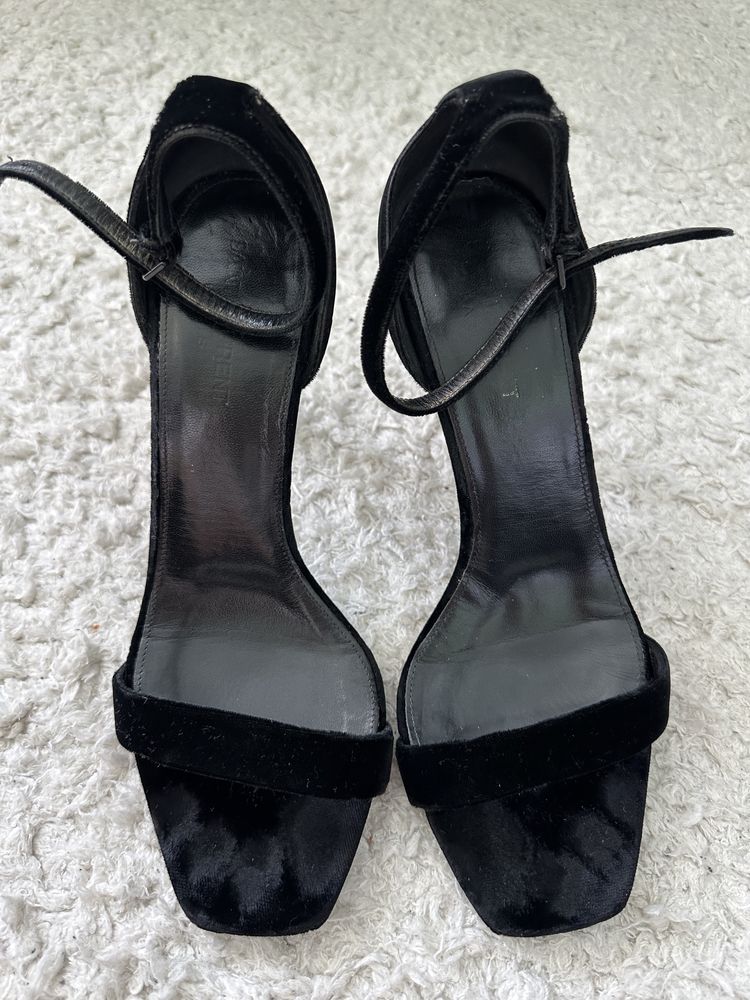 Босоніжки Saint Laurent оригінал
