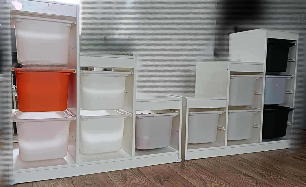 kea TROFAST z pojemnikami. Świetny stan.