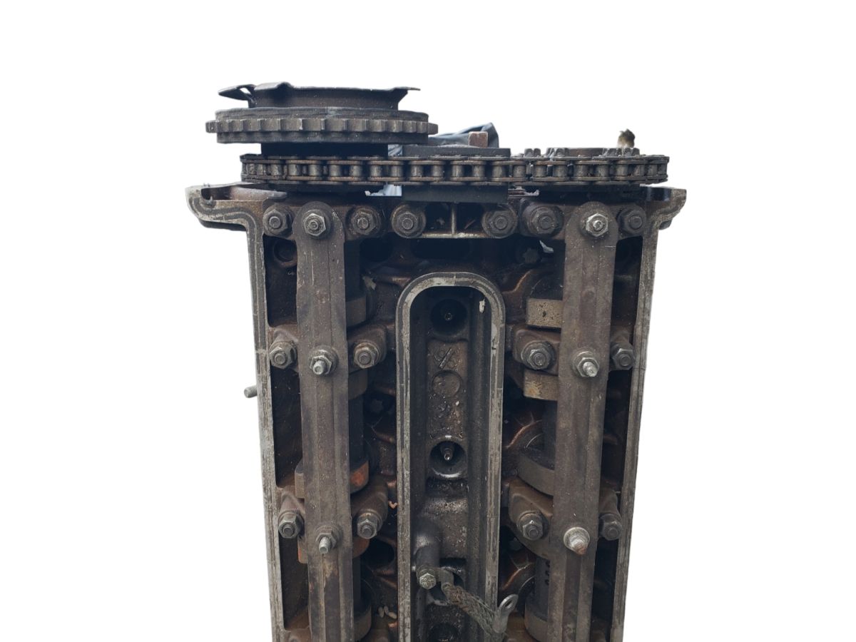 Головка блока цилиндров правая M62B44 BMW E39 E38 1996-2003 разборка