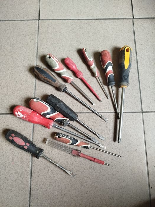 Sróbokręty zestaw 11 szt + próbnik elektryczny