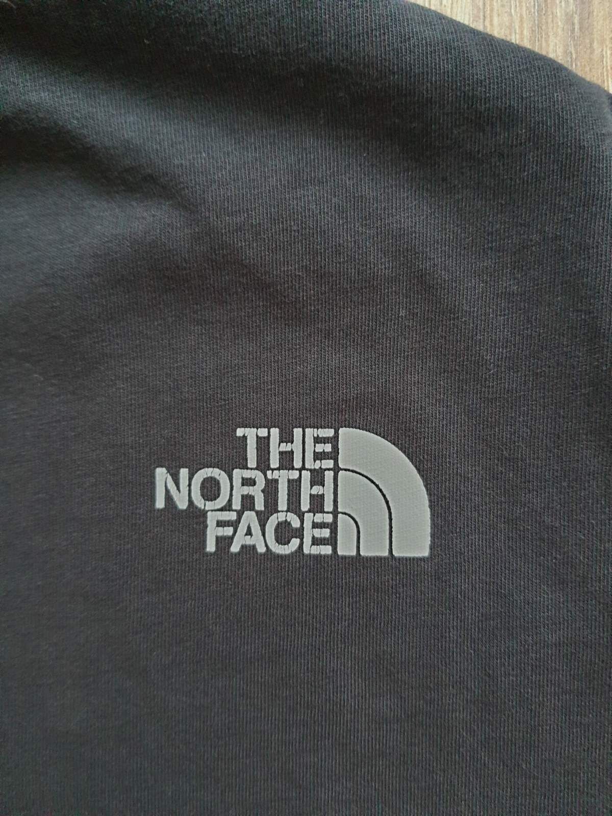 Футболка The north face