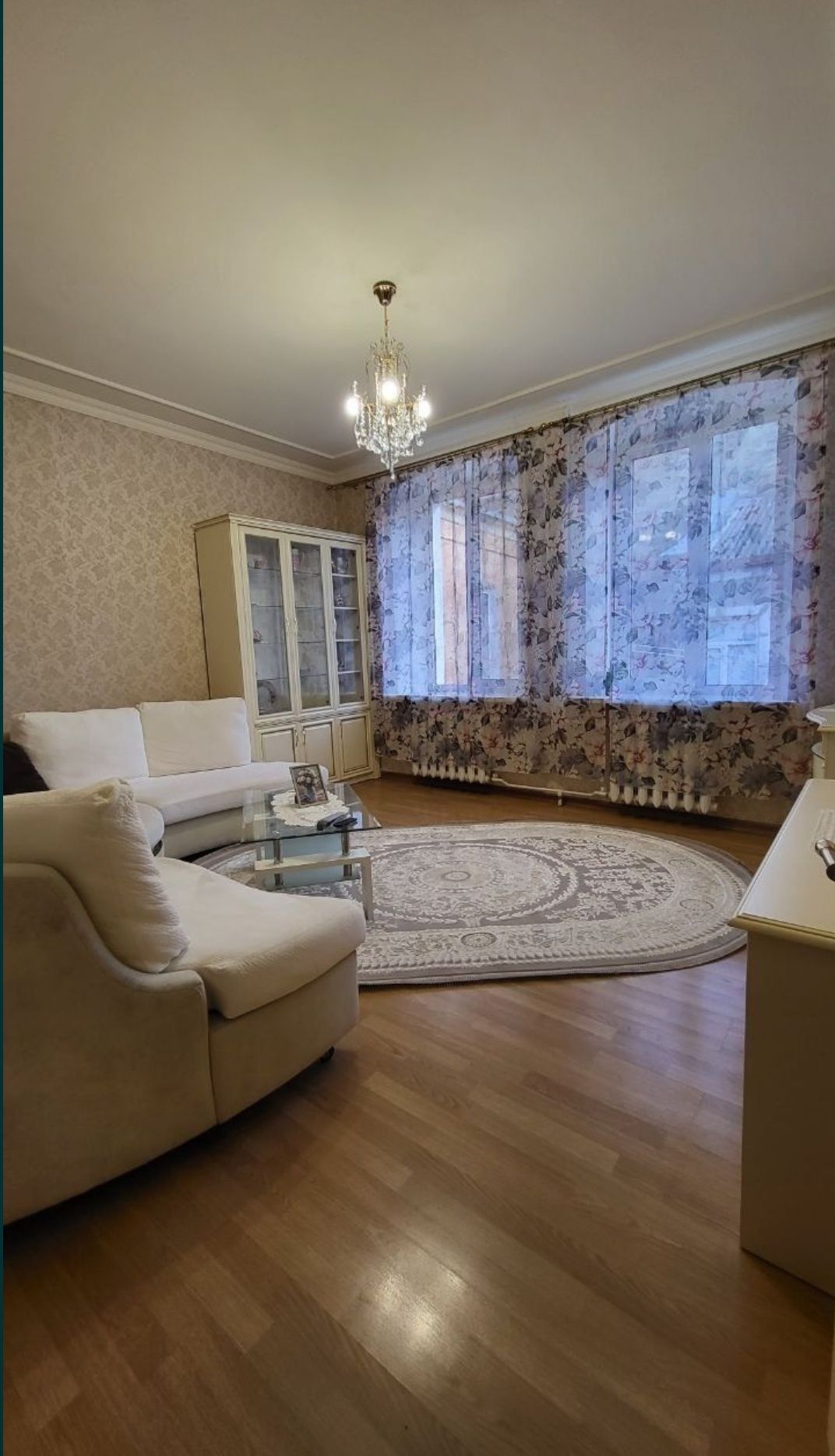 Сдам 2-х комнатную в центре