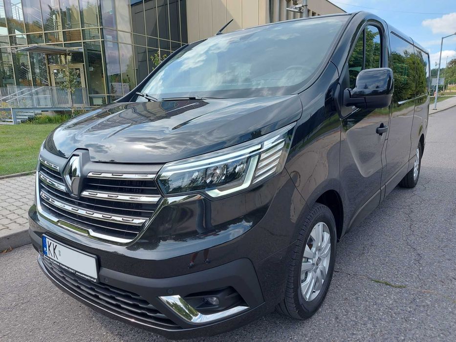 Passenger VAN For Rent 8/9 Seater Best Prices