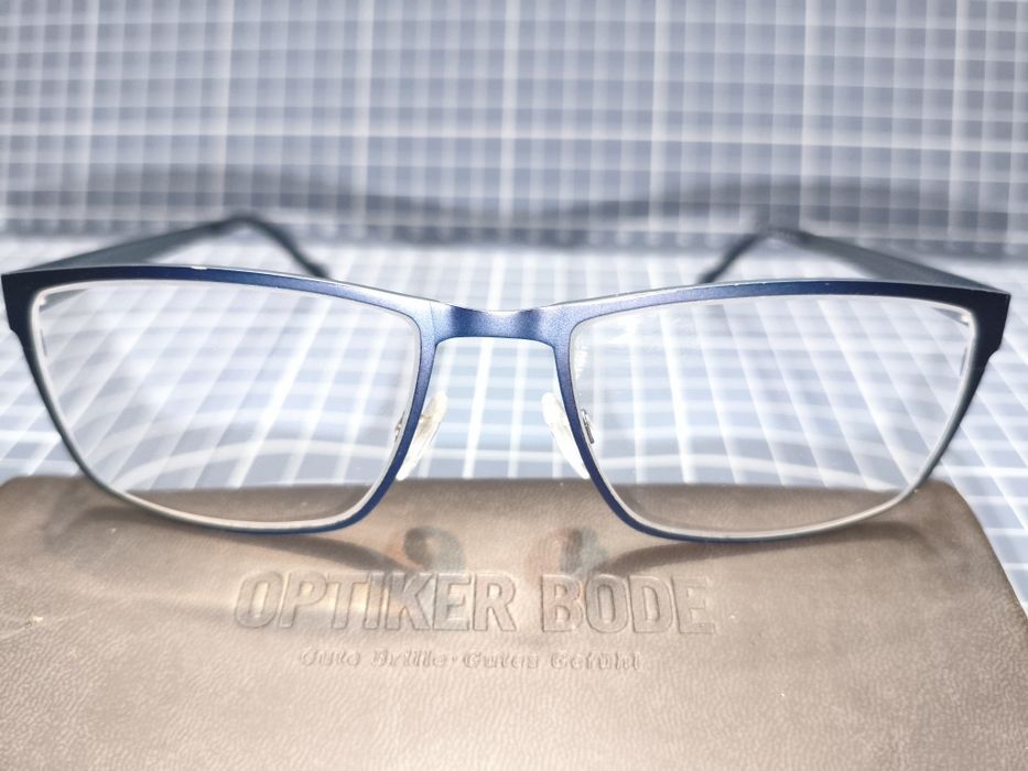 Oprawki TITANFLEX 820773 (kolor 70/ blau matt) firmy Eschenbach