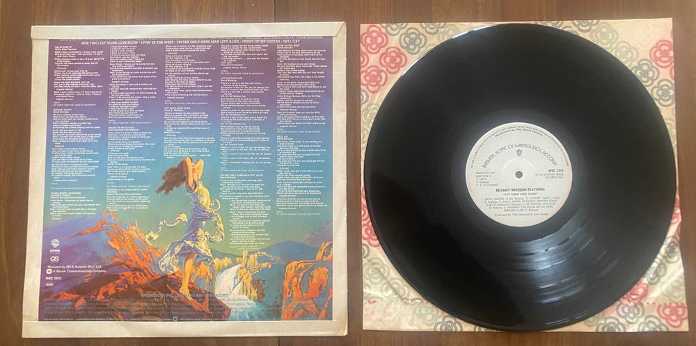 Álbum em vinil: Bellamy Brothers com "Let Your Love Flow"