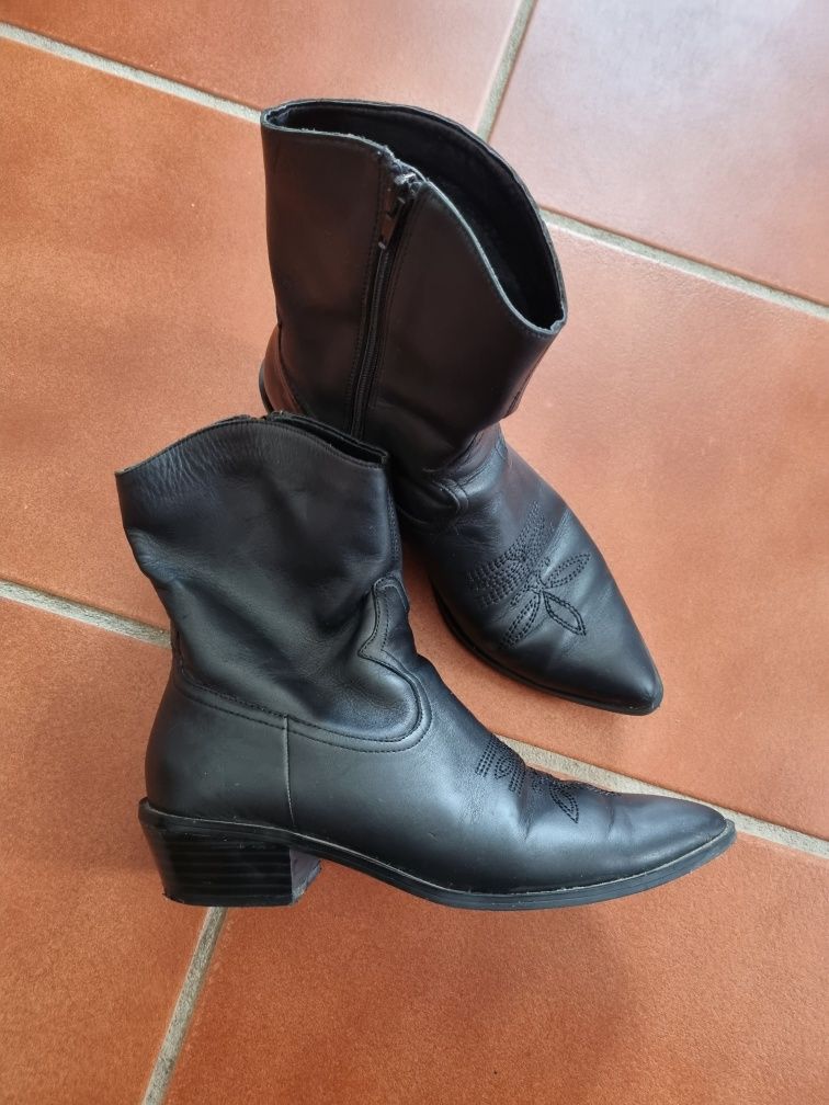 Botas pretas Bershka