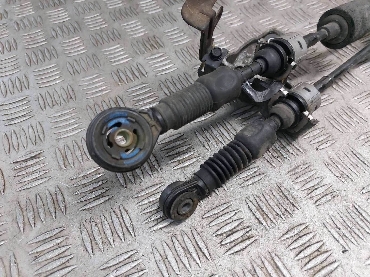 LEWAREK ZMIANY BIEGÓW + LINKI KIA CEED II 1.6 CRDI 43700-A2300