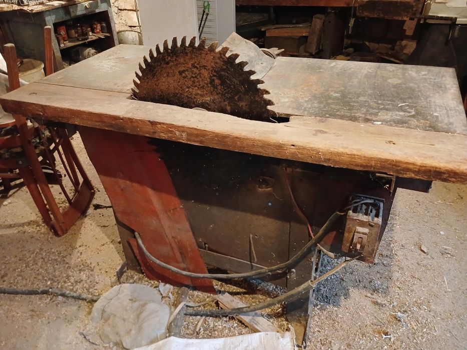 Продам циркулярну пилу