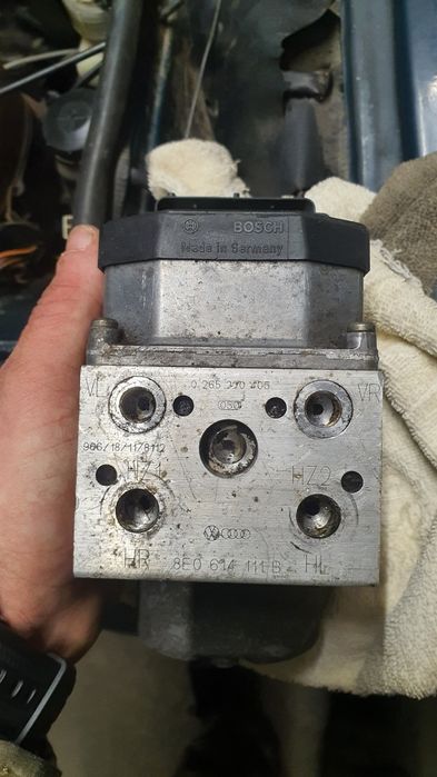 Audi a6 c4 Блок Abs