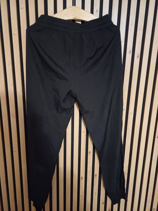 Czarne spodnie  sequel