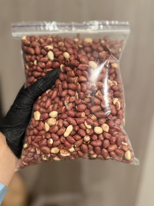 Арахіс сирий,жарений,бланширований,сольоний