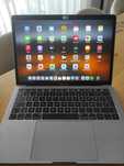 MacBook Pro com touch bar 13' 500Gbs