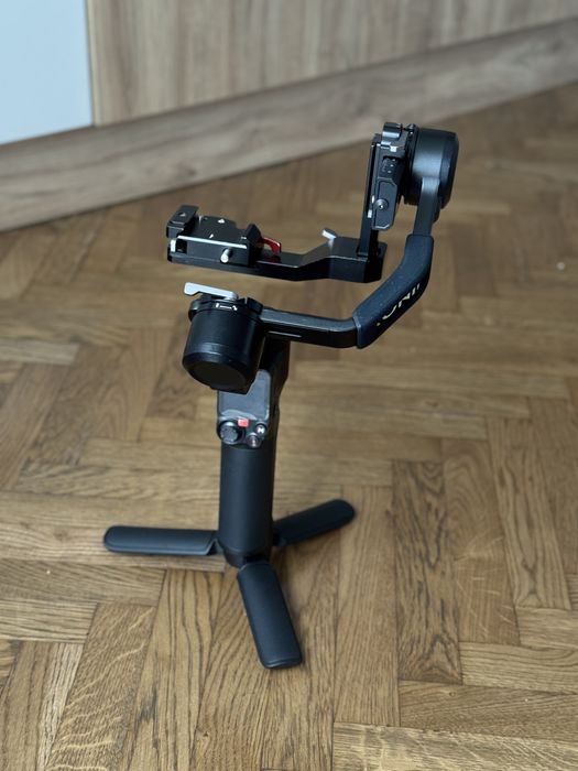 Стабілізатор відеозйомки DJI RS 3 Mini