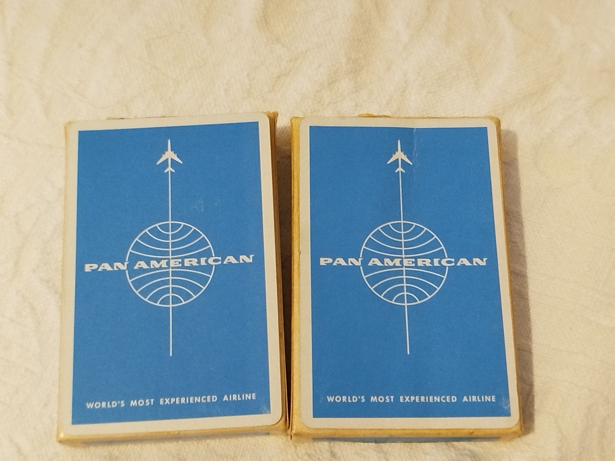 2 Baralhos de cartas PAN AMerican