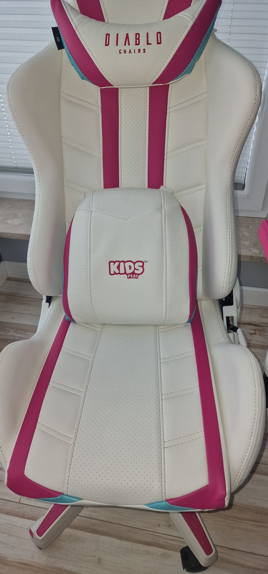 Fotel dziewczynka do biurka DIABLO X-RAY KIDS