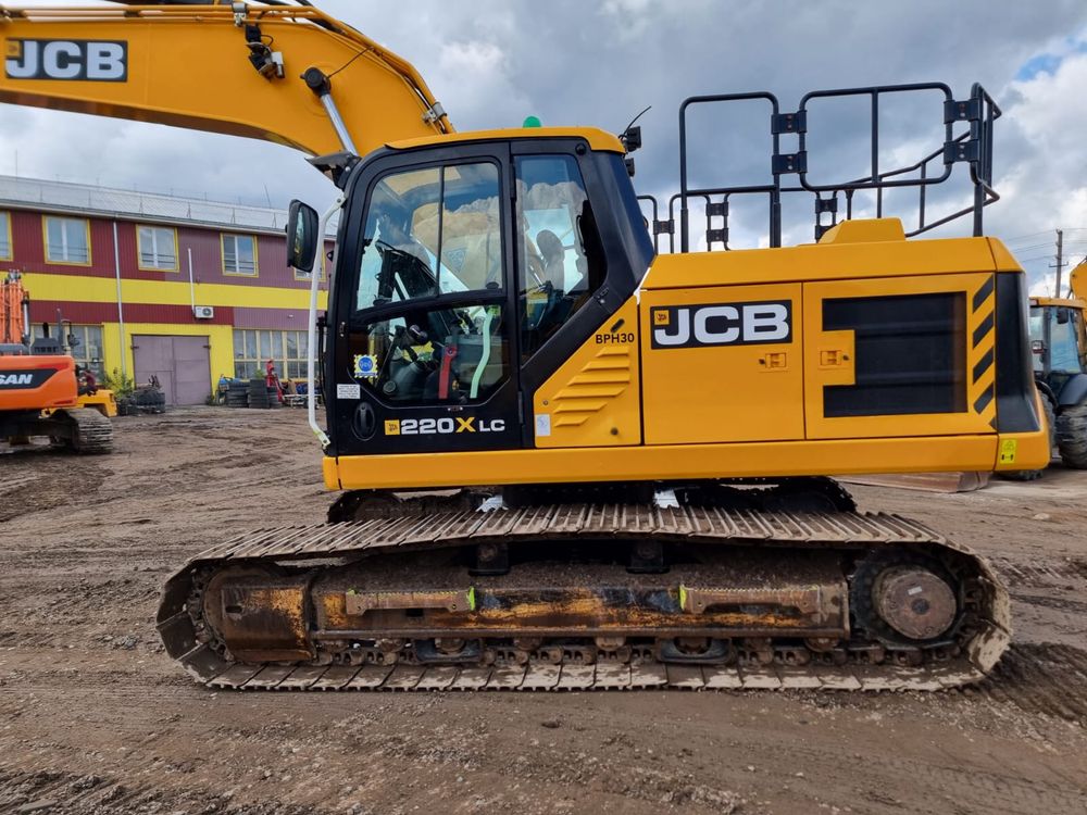 Продам экскаватор JCB 220 , 2020 года