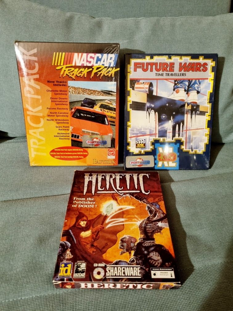 Jogos PC Big Box computador Future Wars Nascar