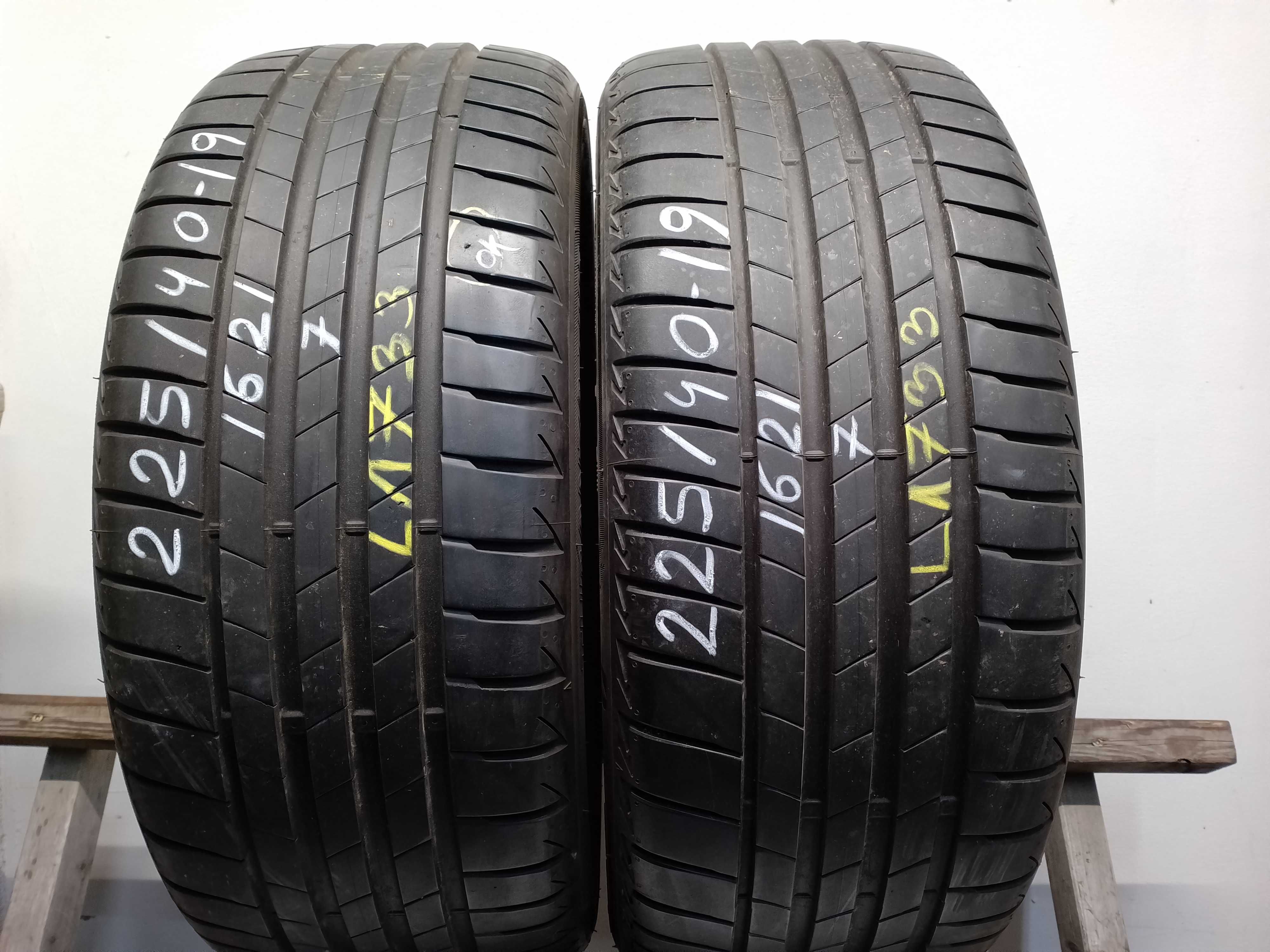 225/40 19 Bridgestone Turanza T005 / 1621 Obrzycko L1733