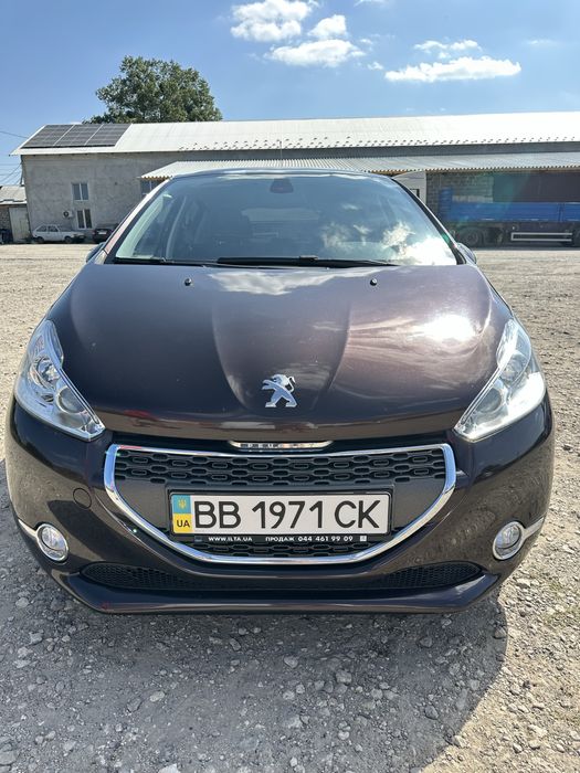 Peugeot 208 2013