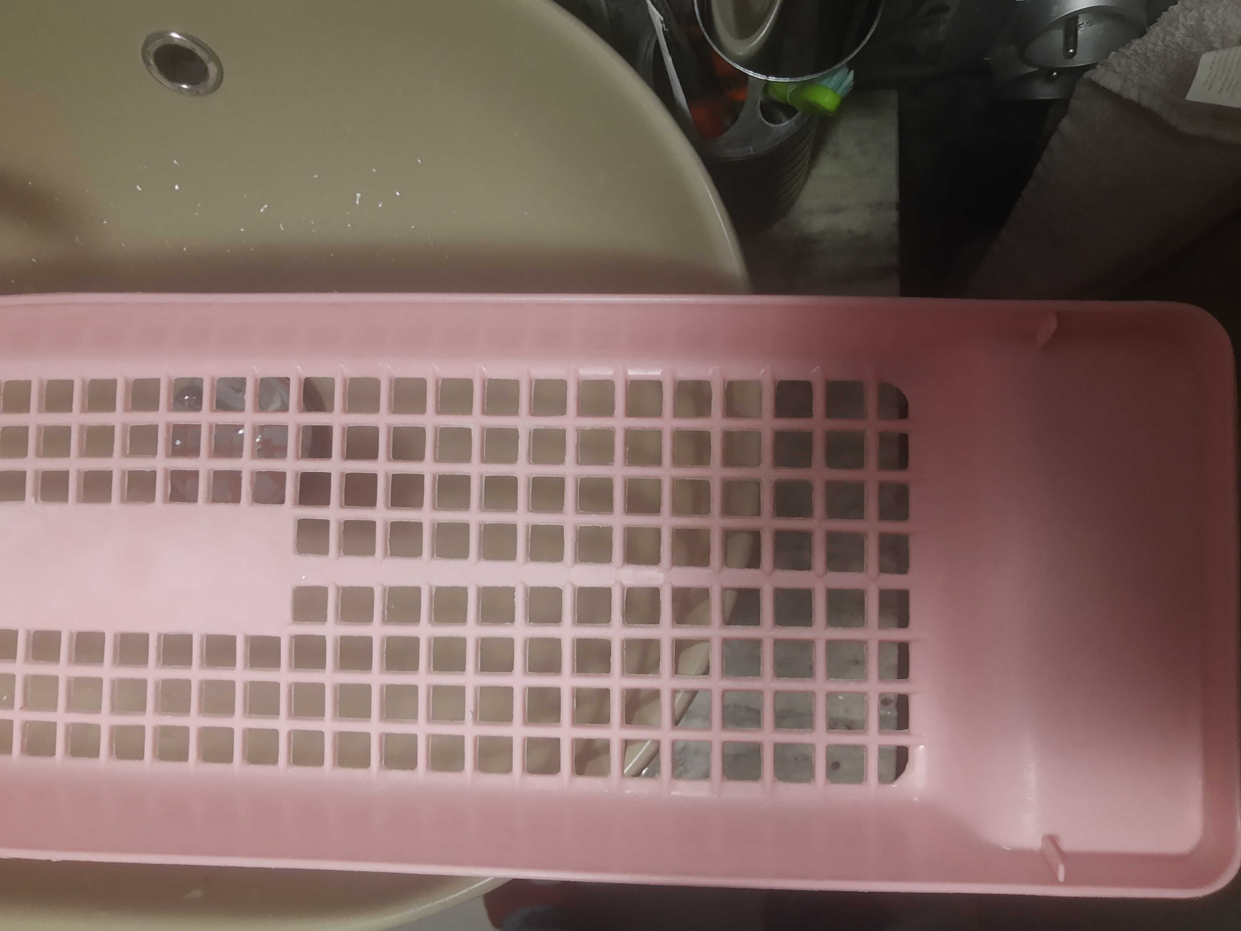 Plastikowa łazienkowa półka na wannę 69 cm używana różowa