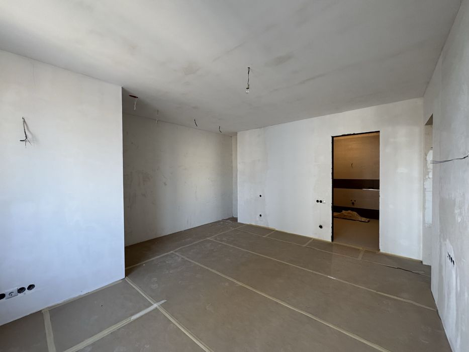 Продаж 4-кімн., 950$/кв.м, Центр 10хв, Власна Тераса! КРАЩА ІНВЕСТИЦІЯ