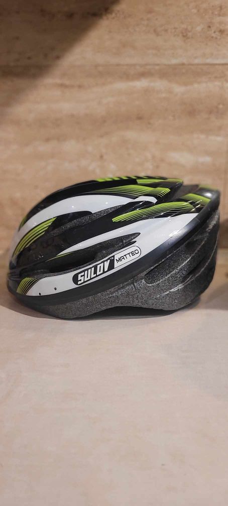 Kask rowerowy nowy